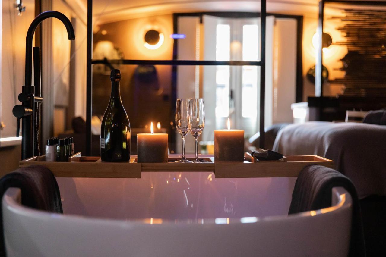 Wellnessboat De Michiel De Ruyter Hotel Groningen Bagian luar foto