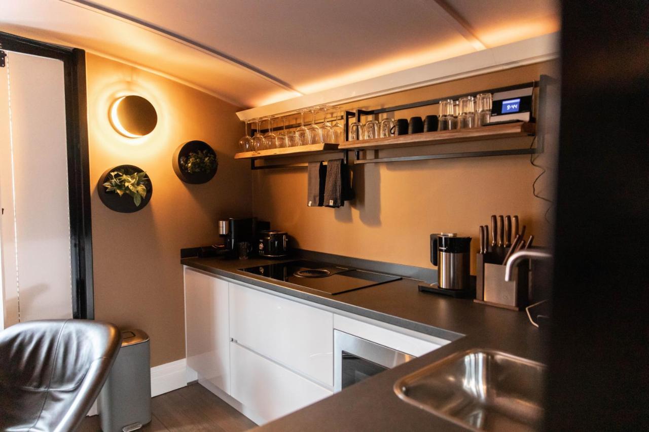 Wellnessboat De Michiel De Ruyter Hotel Groningen Bagian luar foto