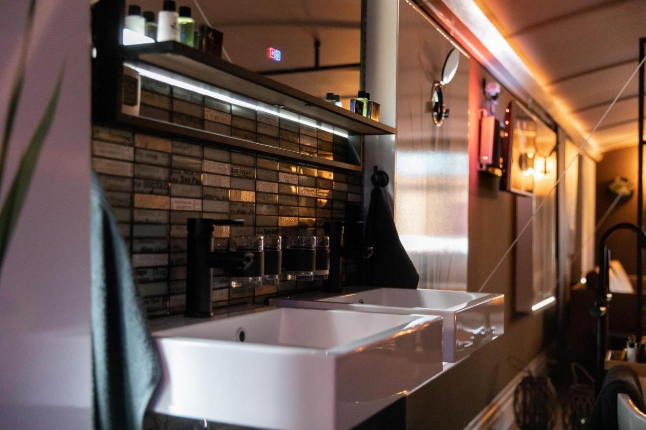 Wellnessboat De Michiel De Ruyter Hotel Groningen Bagian luar foto