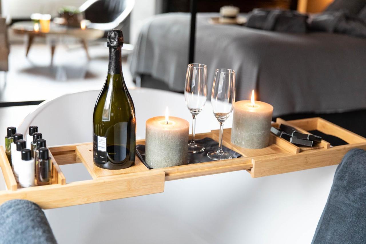 Wellnessboat De Michiel De Ruyter Hotel Groningen Bagian luar foto